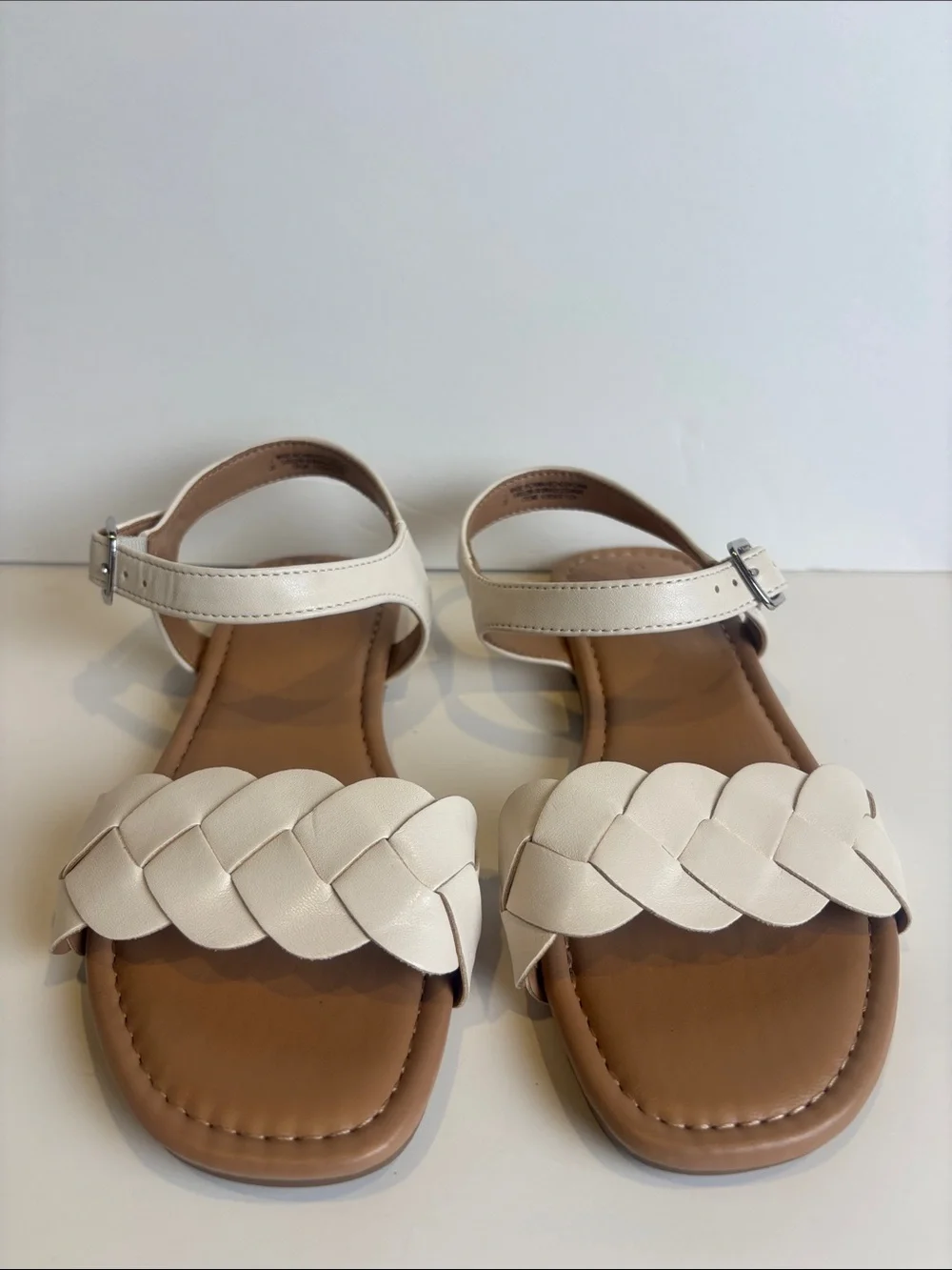 Old Navy Girls Size 1 Creme De La Creme Faux-Leather Braided Sandals